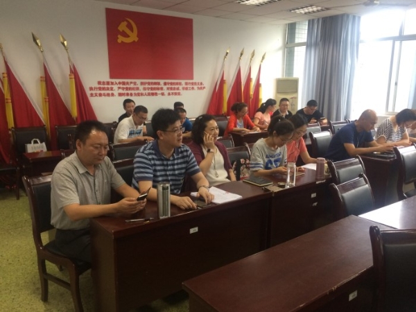 1498039290216043011.jpg 永利ylg官网成功举行“两学一做”知识抢答赛2_副本.jpg